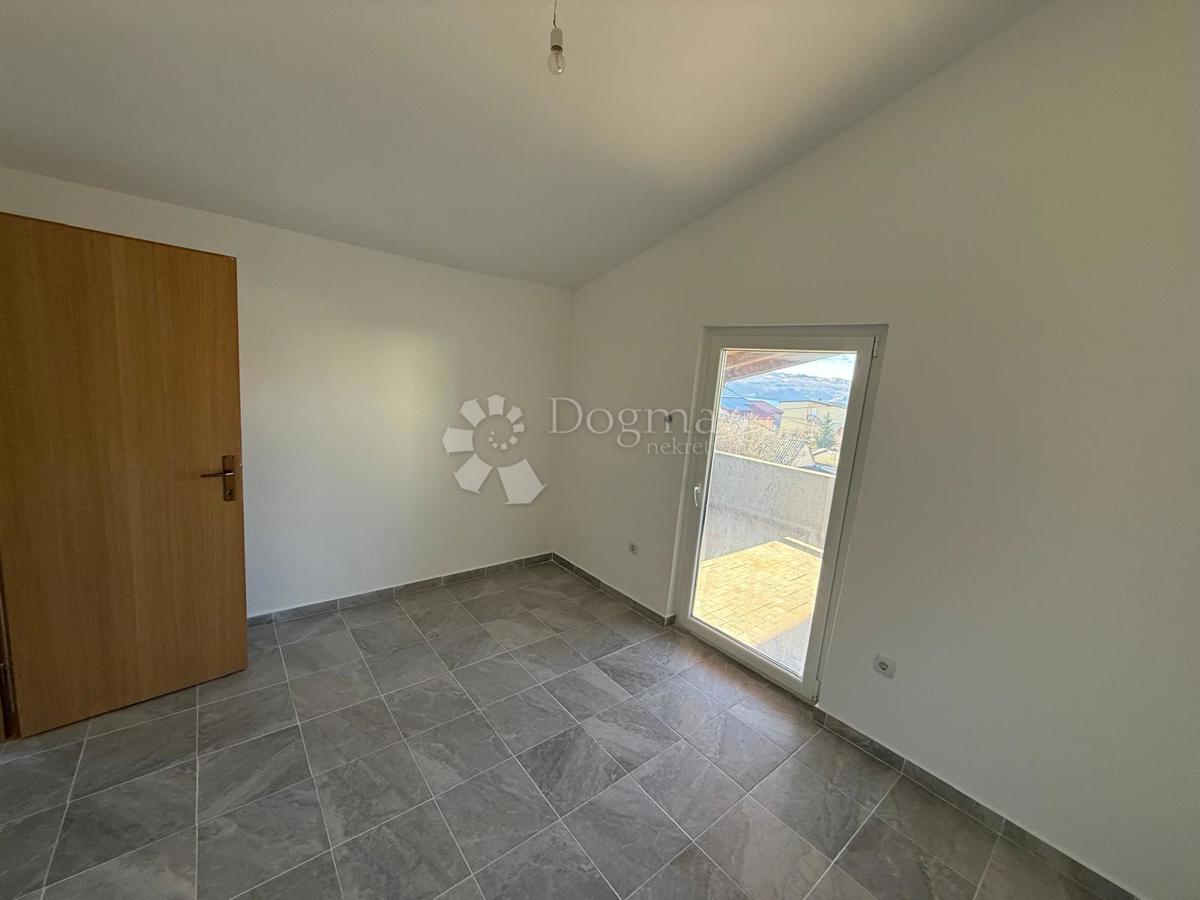 Apartma Karlobag, 59m2