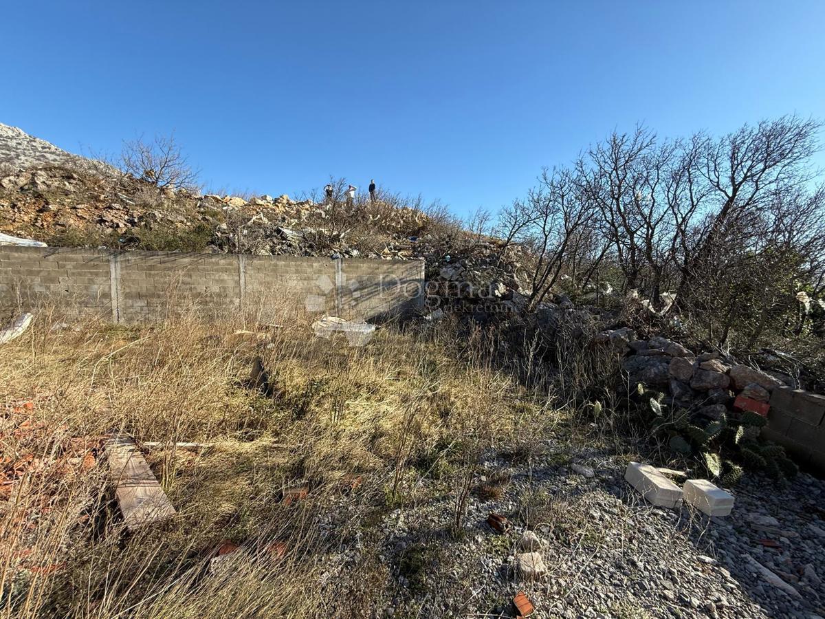 Apartma Karlobag, 59m2