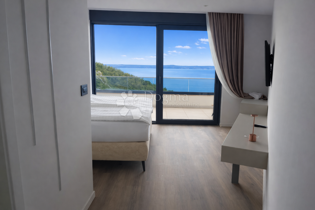 Hiša Bast, Baška Voda, 361m2