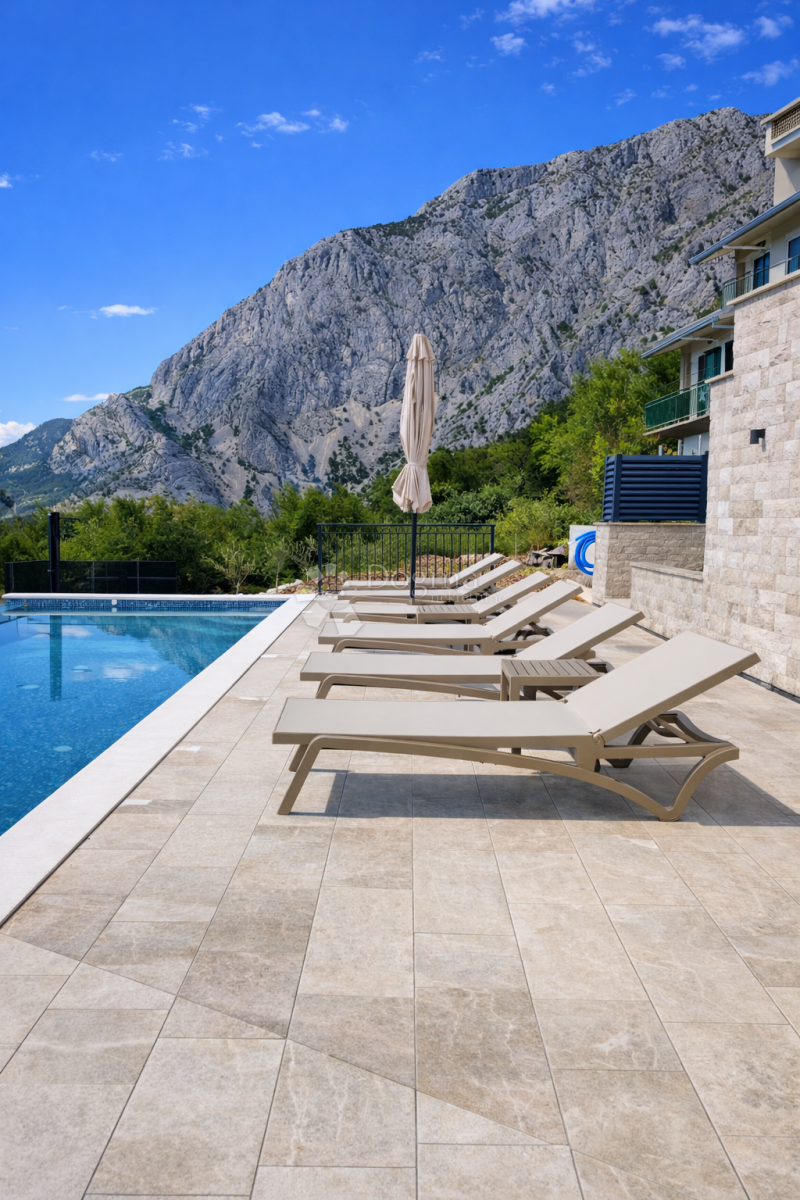 Hiša Bast, Baška Voda, 361m2