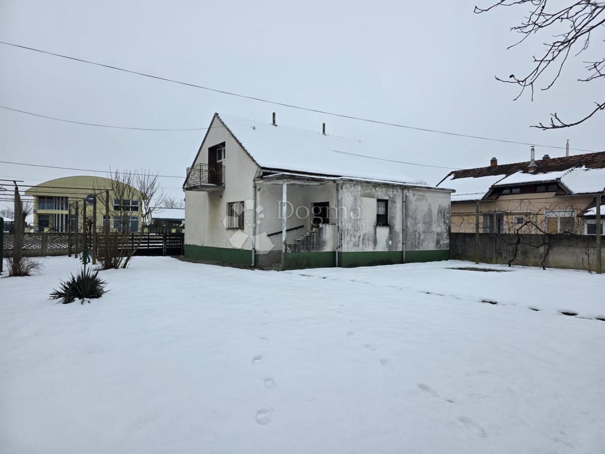 Zazidljivo zemljišče Sračinec, 1.155m2