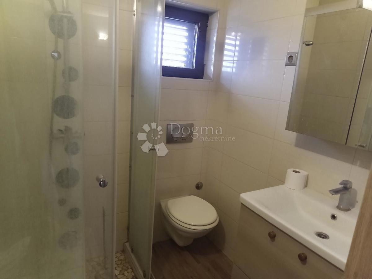 Hiša Zaton, Nin, 104m2