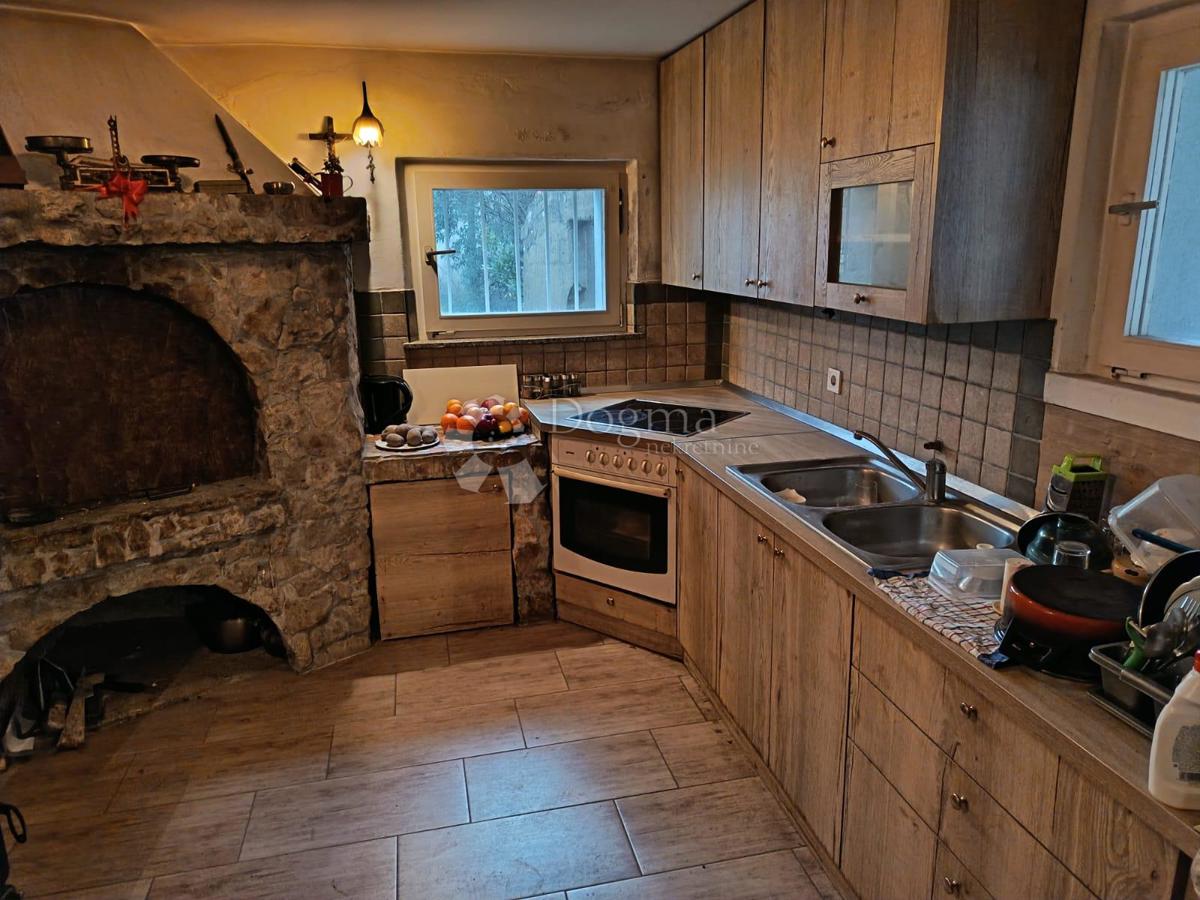 Hiša Zaton, Nin, 104m2