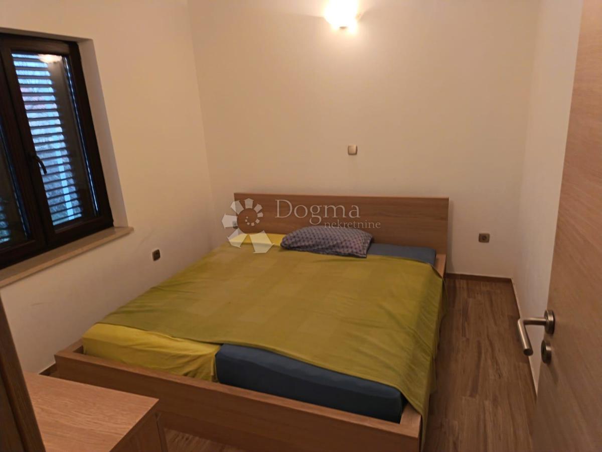 Hiša Zaton, Nin, 104m2