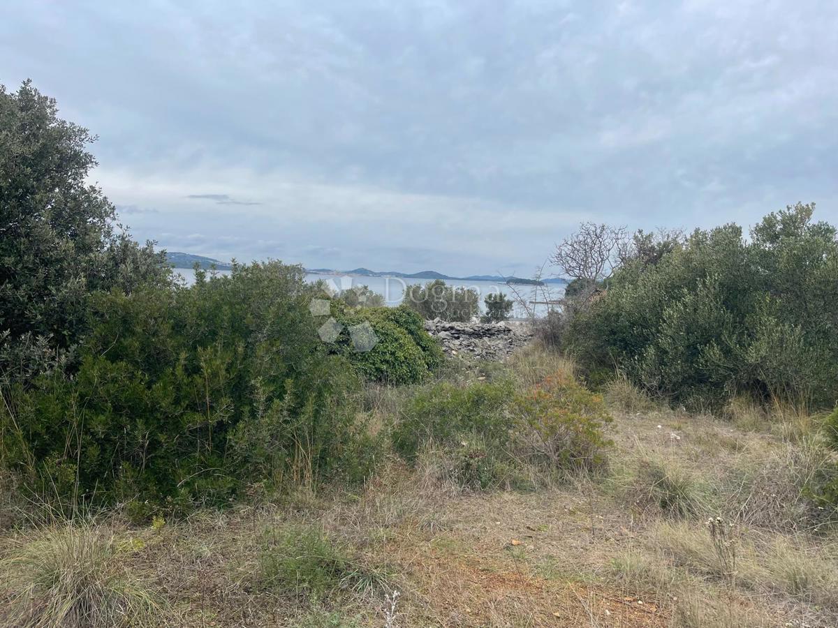 Zazidljivo zemljišče Pirovac, 2.879m2