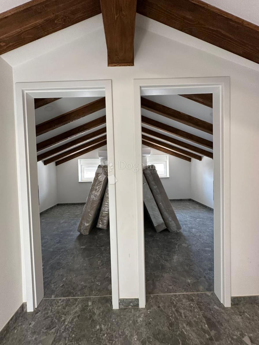 Hiša Cere, Žminj, 90m2