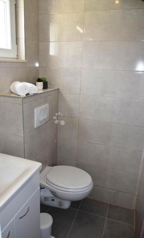 Hiša Seget Donji, Seget, 200m2