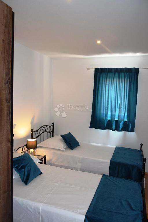 Hiša Seget Donji, Seget, 200m2