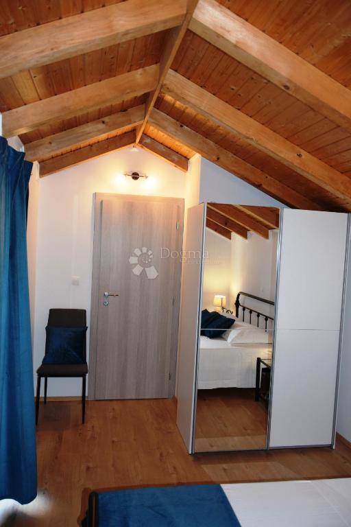 Hiša Seget Donji, Seget, 200m2