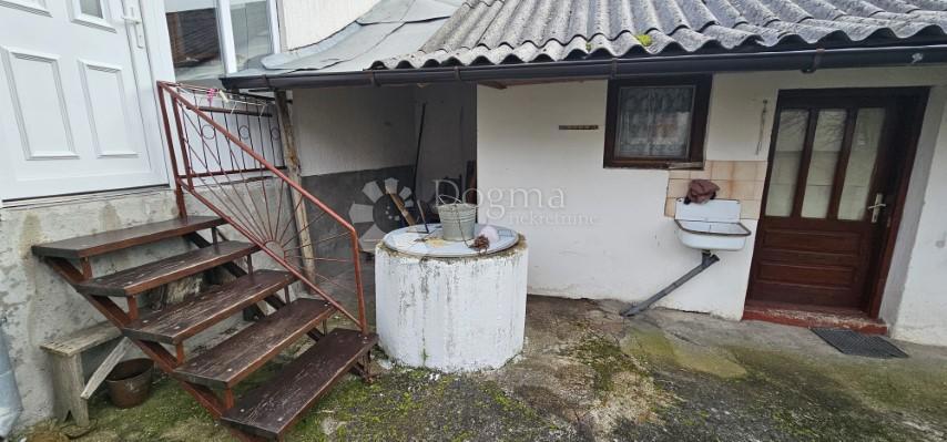 Hiša Donji Lapac, 50m2