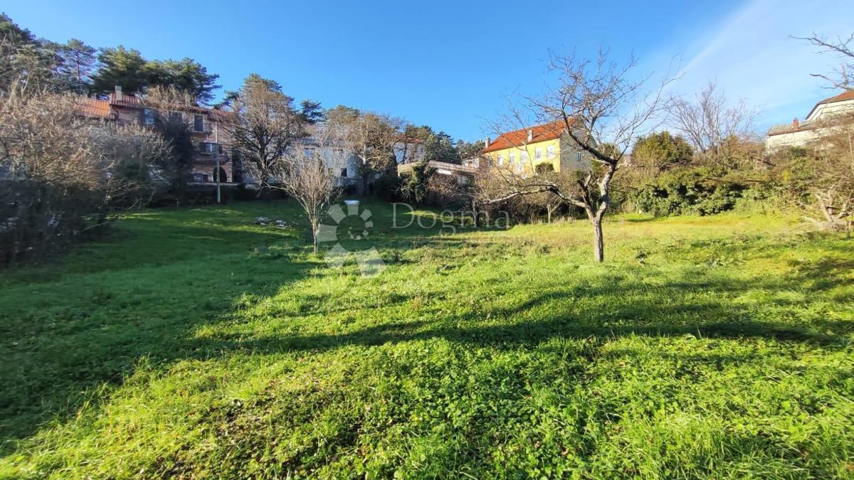 Zazidljivo zemljišče Dražice, Jelenje, 606m2