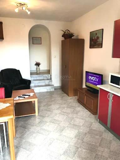 Stanovanje Podgora, 89,96m2