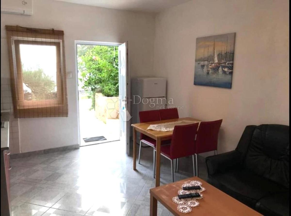 Stanovanje Podgora, 89,96m2