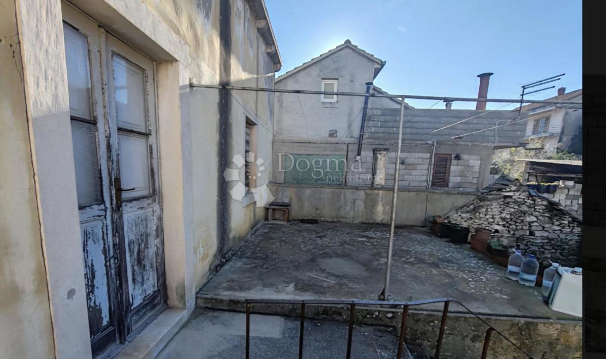 Hiša Vela Luka, 324m2