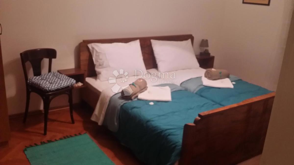 Hiša Kaštel Štafilić, Kaštela, 210m2