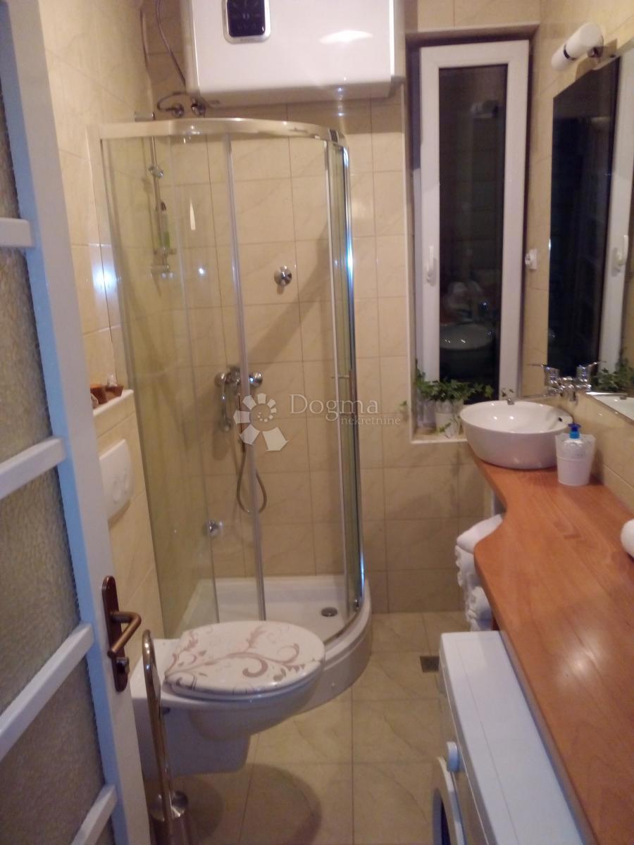 Hiša Kaštel Štafilić, Kaštela, 210m2