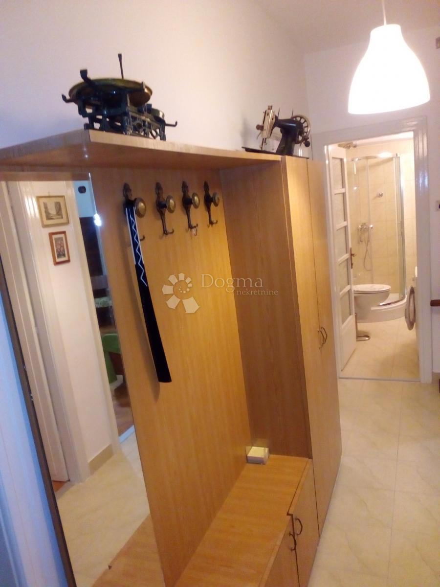 Hiša Kaštel Štafilić, Kaštela, 210m2