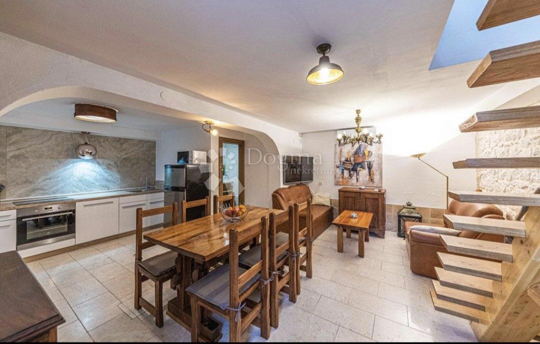 Hiša Gornji Okrug, Delnice, 120m2