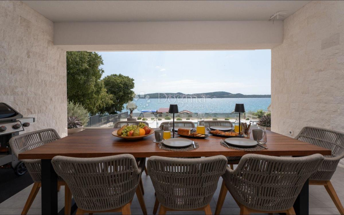 Hiša Seget Donji, Seget, 385m2