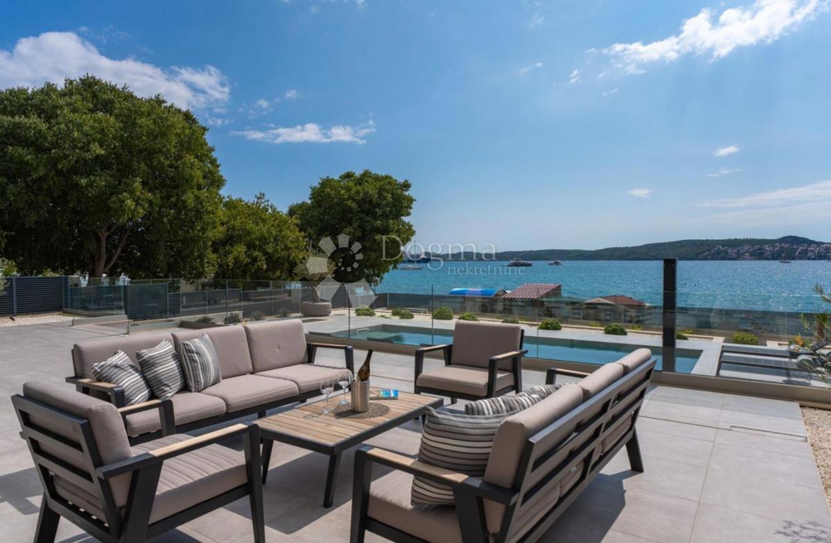 Hiša Seget Donji, Seget, 385m2