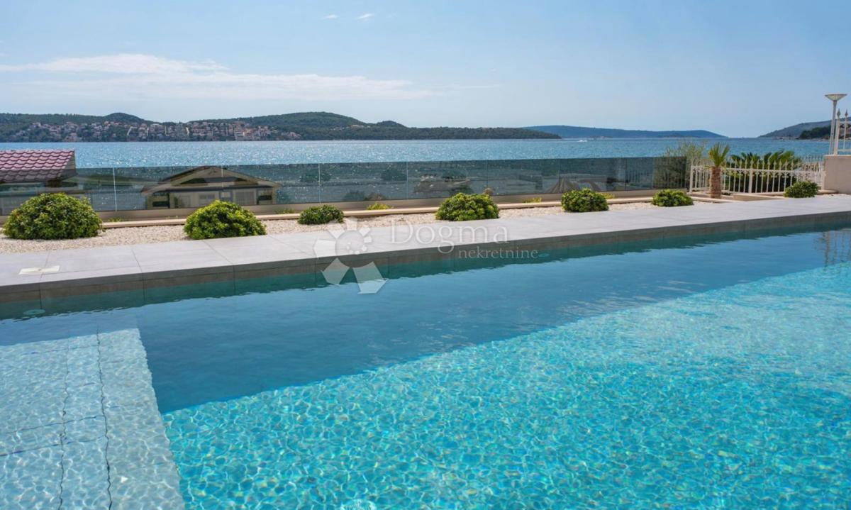 Hiša Seget Donji, Seget, 385m2