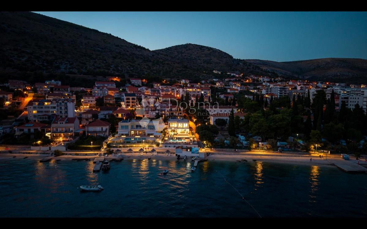 Hiša Seget Donji, Seget, 385m2