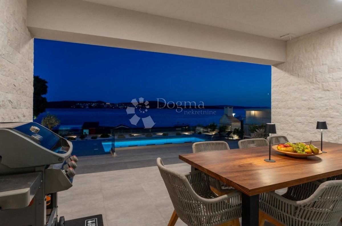 Hiša Seget Donji, Seget, 385m2