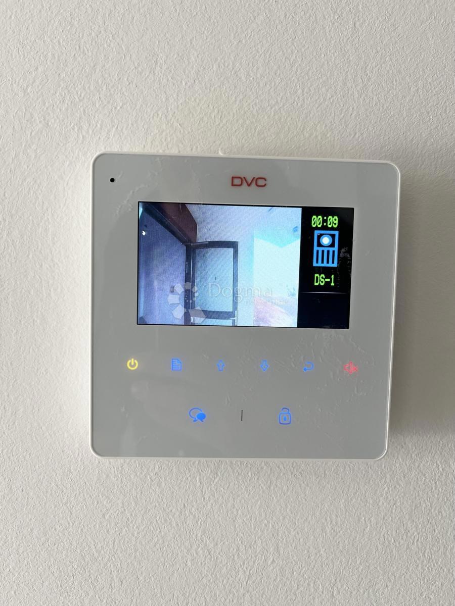 PRILOŽNOST!! Novogradnja, DVIGALO, parkirišče, shramba