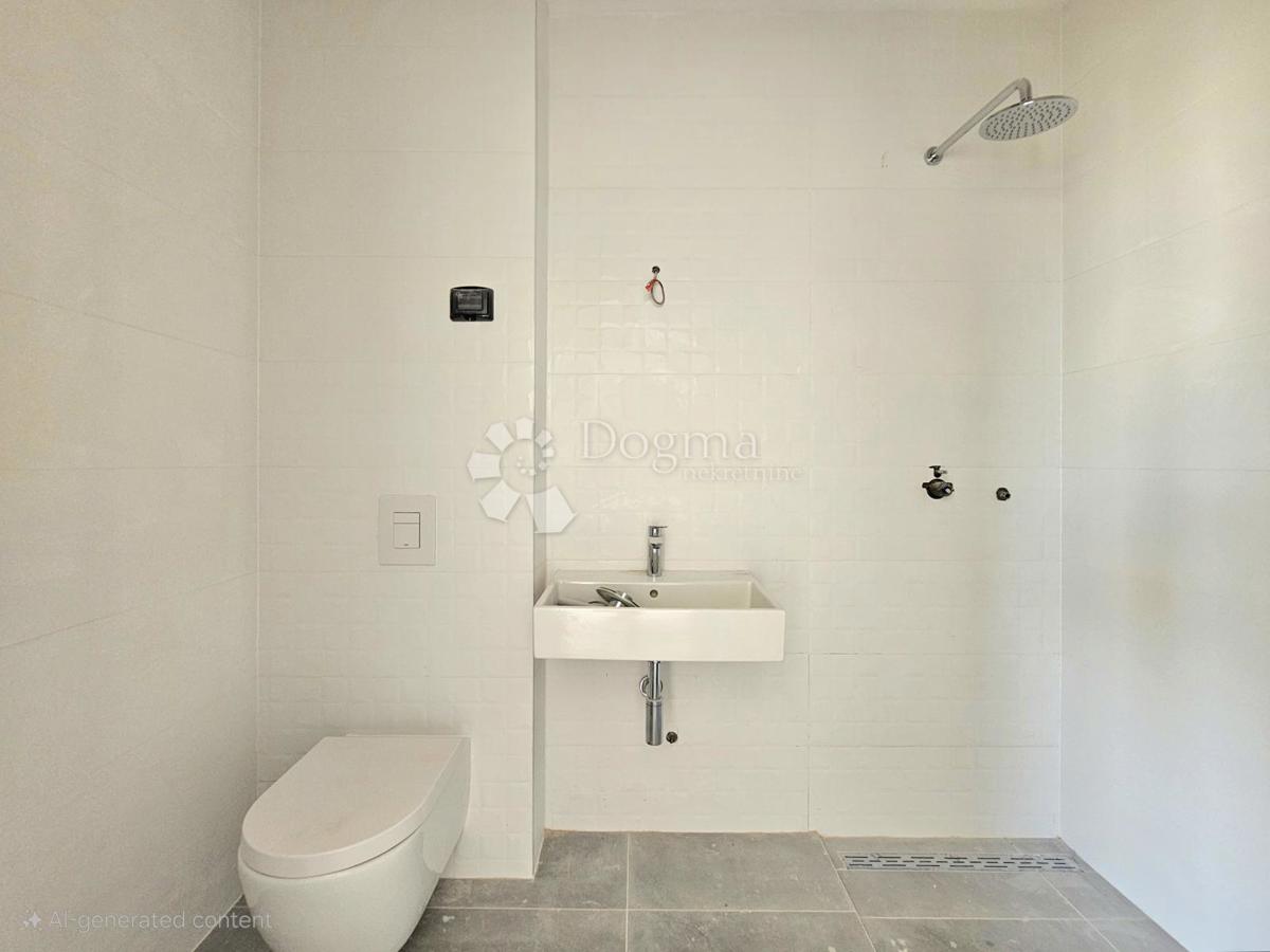 PRILOŽNOST!! Novogradnja, DVIGALO, parkirišče, shramba