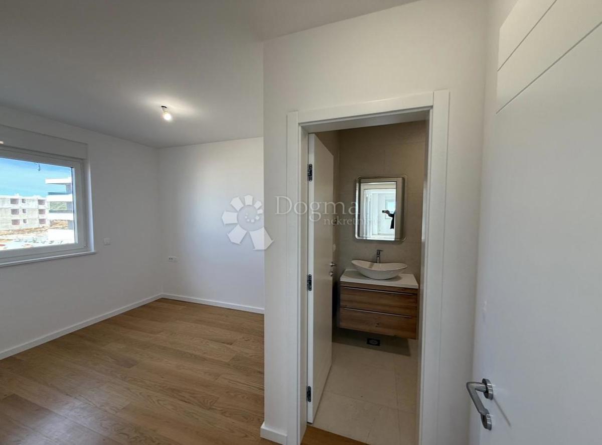 Apartma Novalja, 72m2