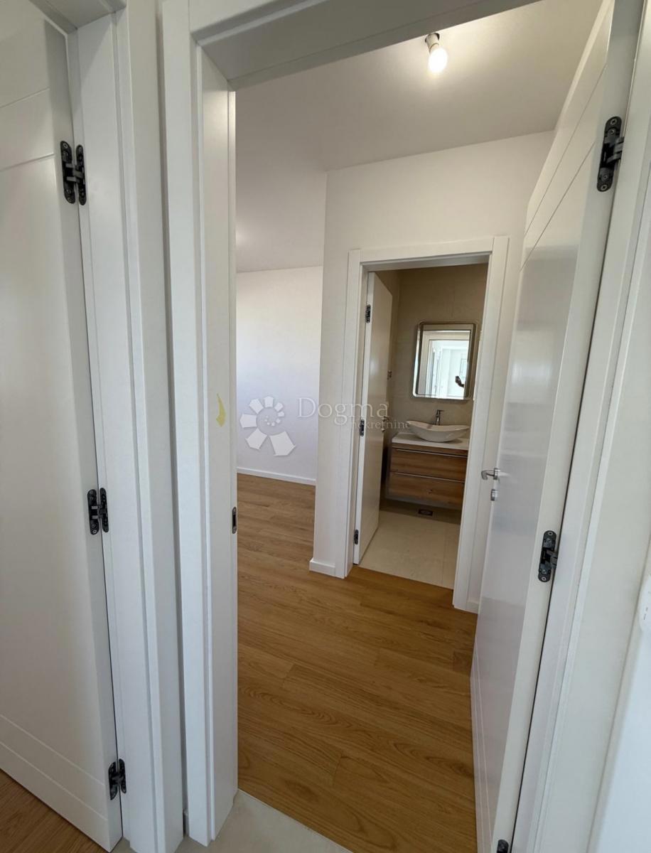 Apartma Novalja, 72m2