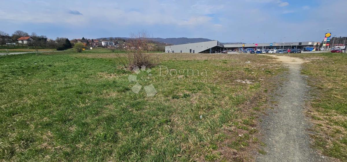 Zazidljivo zemljišče Novi Marof, 11.598m2