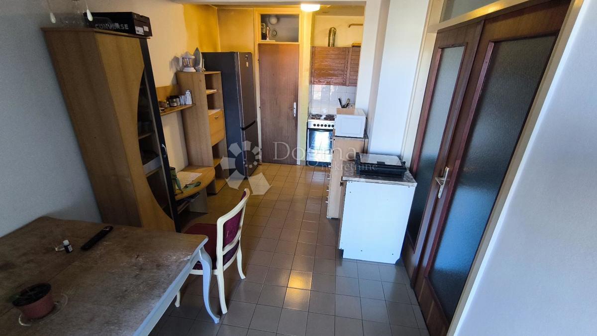 Stanovanje Centar, Pula, 88,32m2