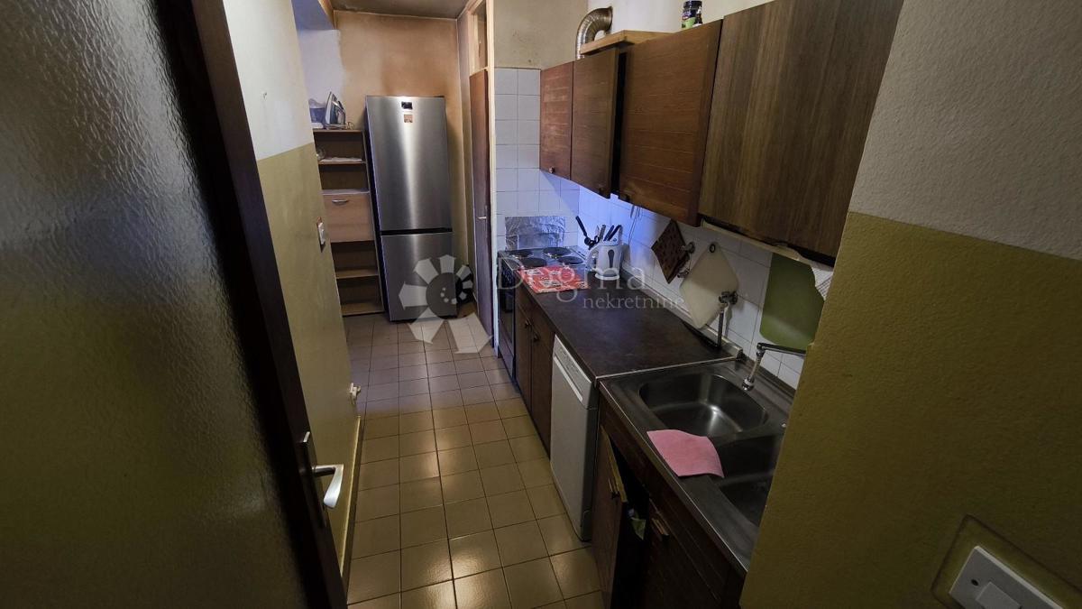 Stanovanje Centar, Pula, 88,32m2