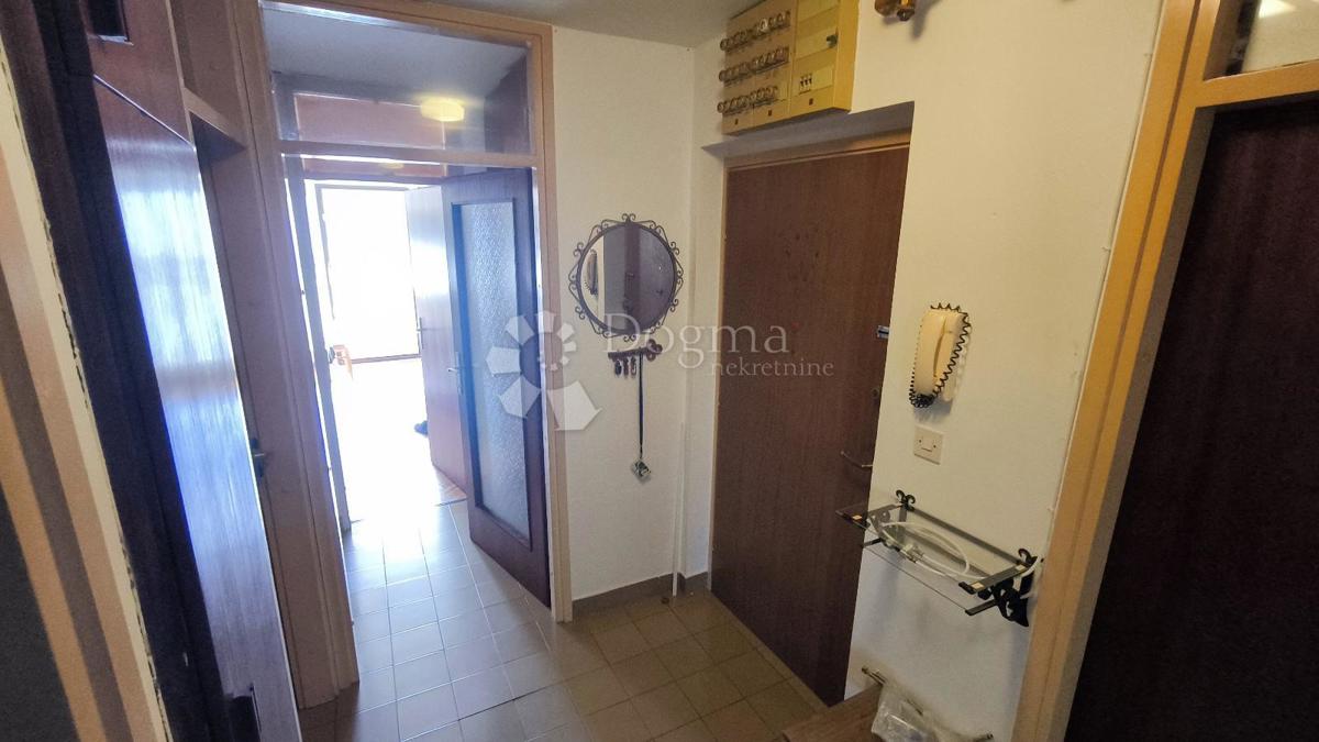 Stanovanje Centar, Pula, 88,32m2