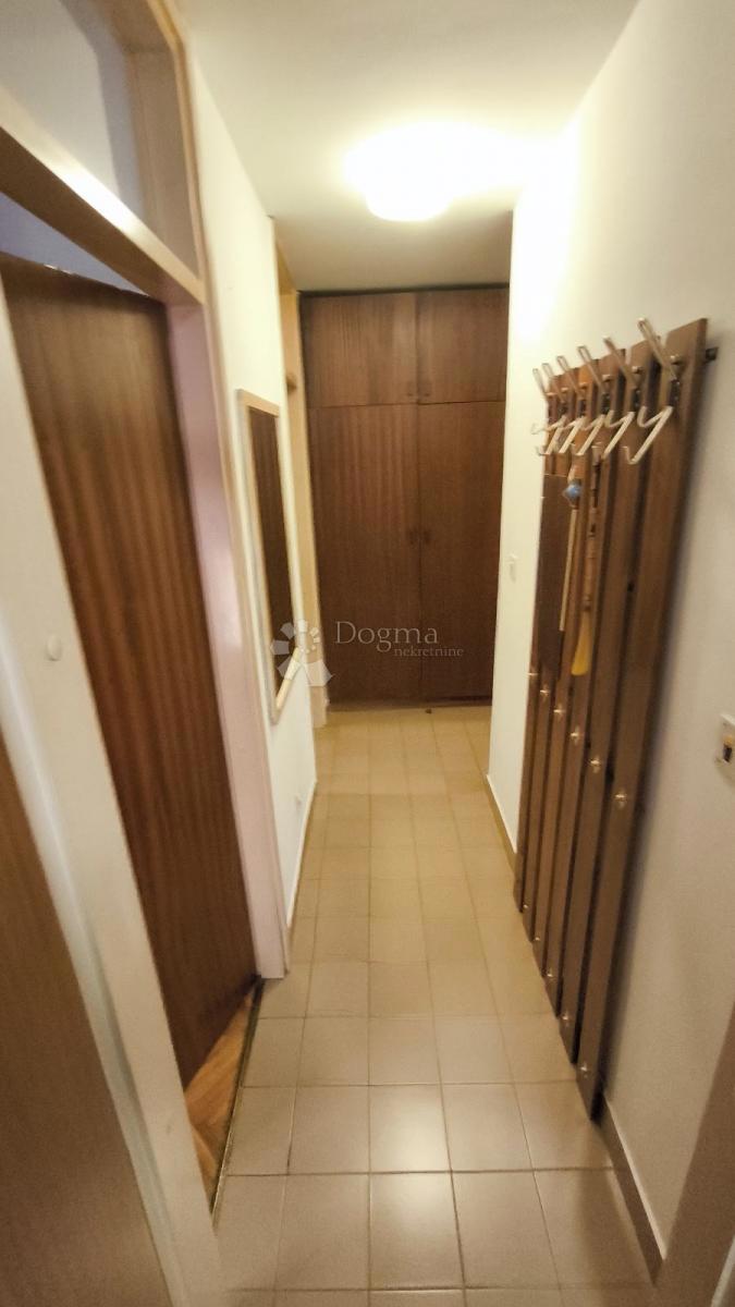 Stanovanje Centar, Pula, 88,32m2