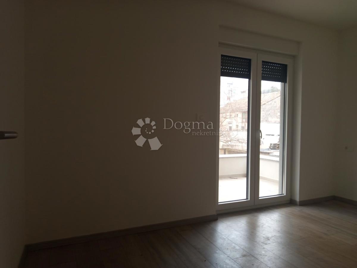 Stanovanje Centar, Pula, 54m2