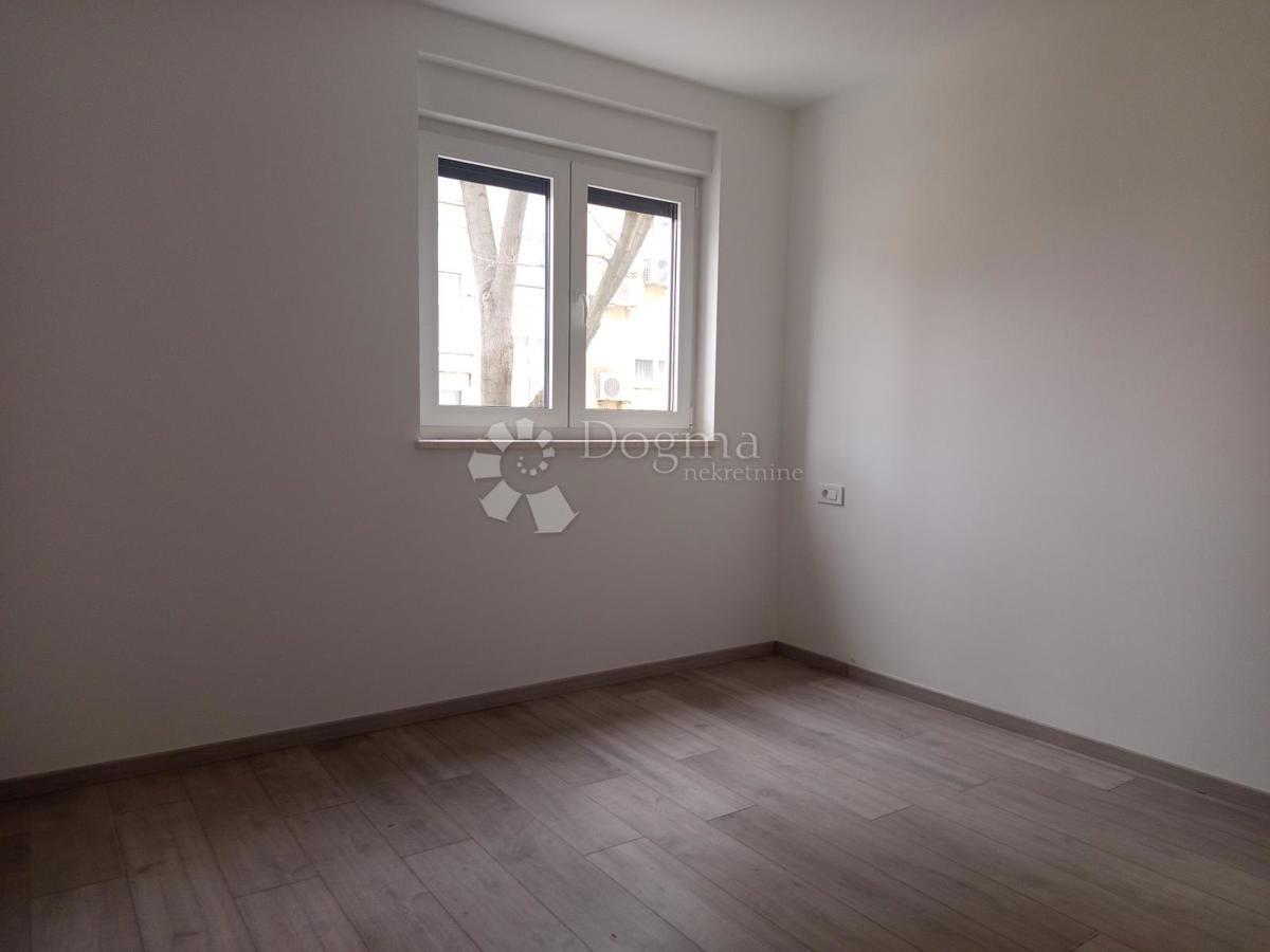 Stanovanje Centar, Pula, 54m2