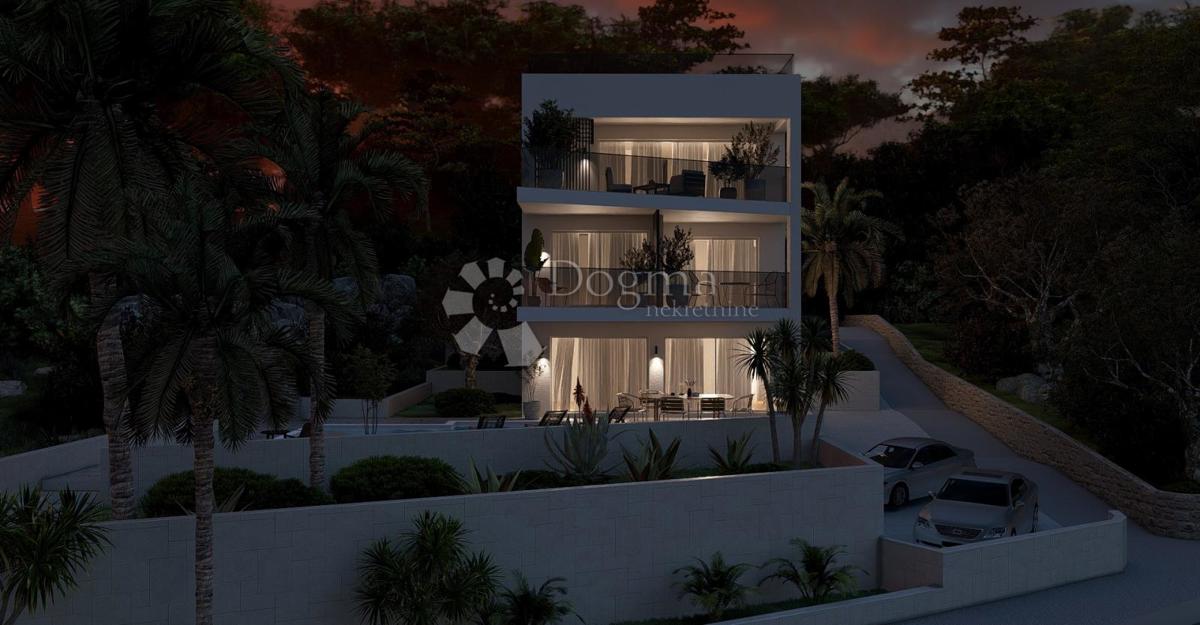 ČIOVO - PRVA VRSTA DO MORJA, VRHUNSKA LOKACIJA