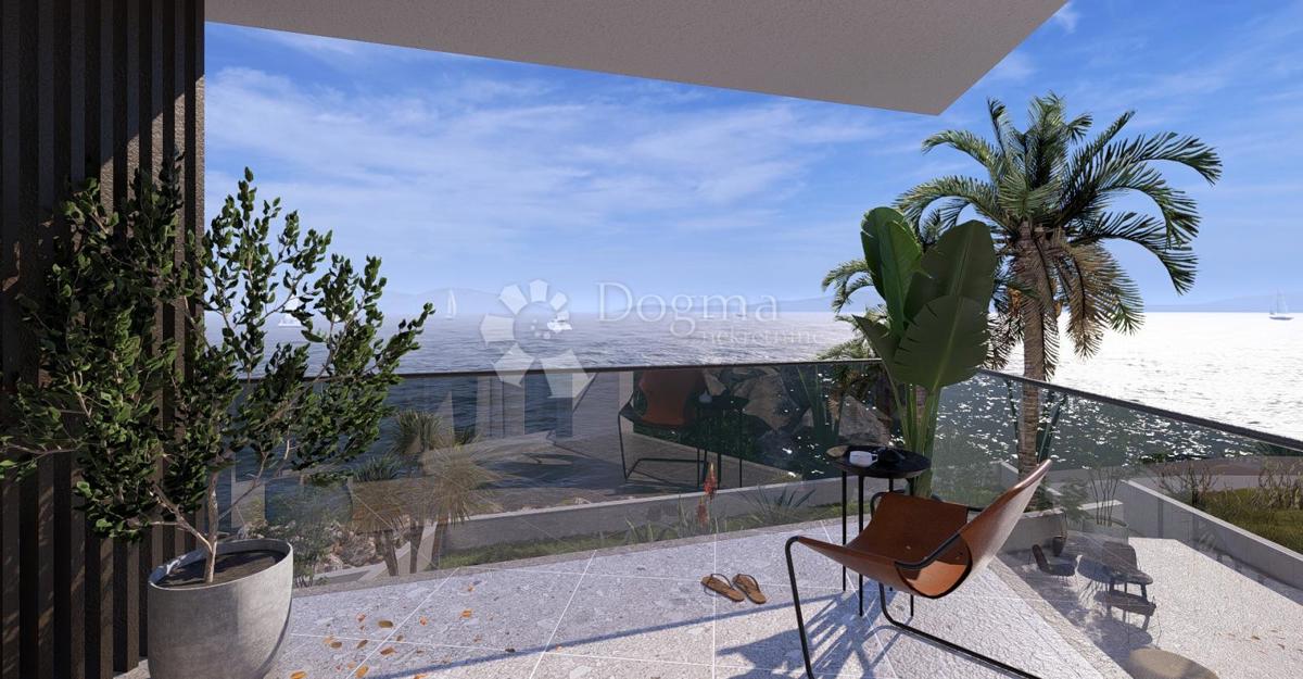 ČIOVO - PRVA VRSTA DO MORJA, VRHUNSKA LOKACIJA