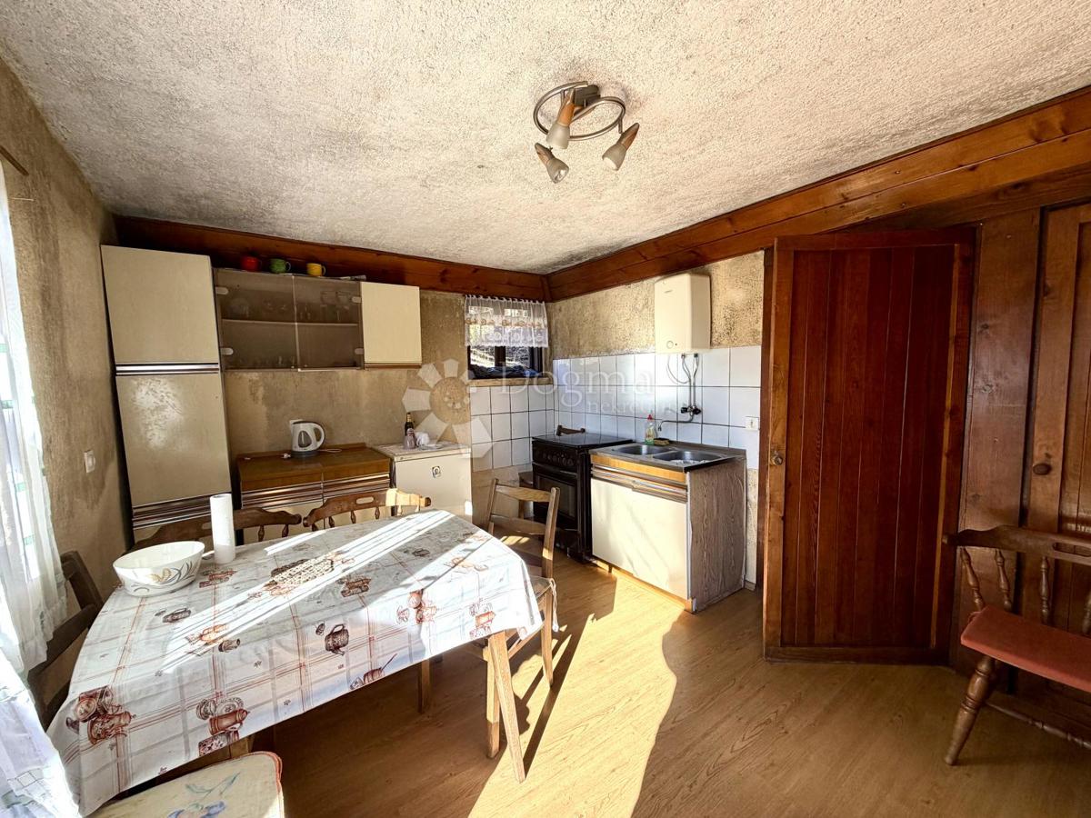 Hiša Sunger, Mrkopalj, 253m2