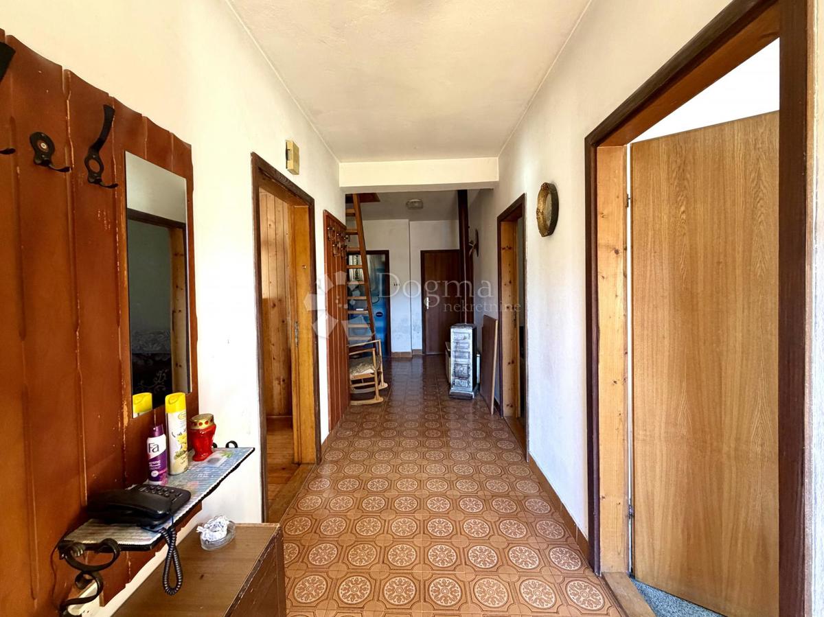 Hiša Sunger, Mrkopalj, 253m2