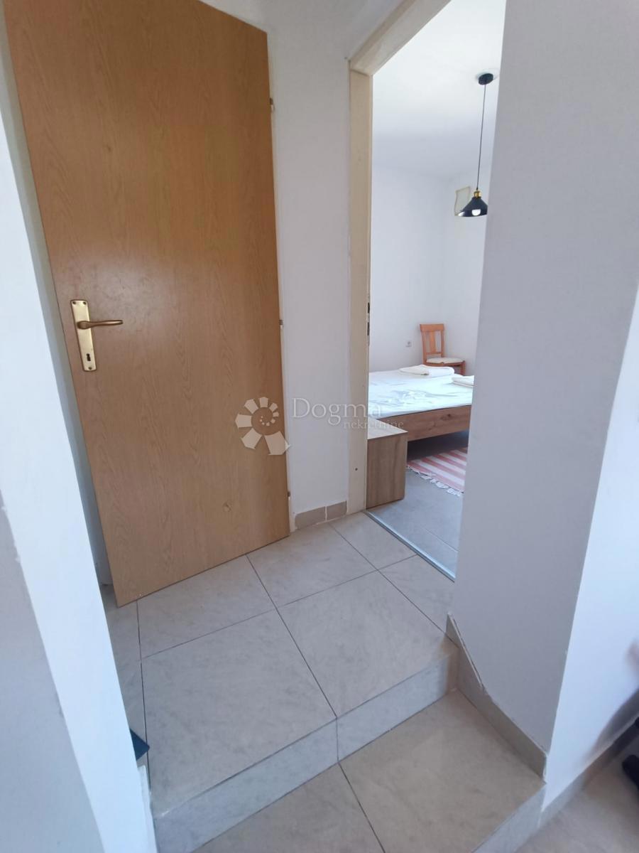 Apartma 46 m² z balkonom in teraso – Palit, Rab