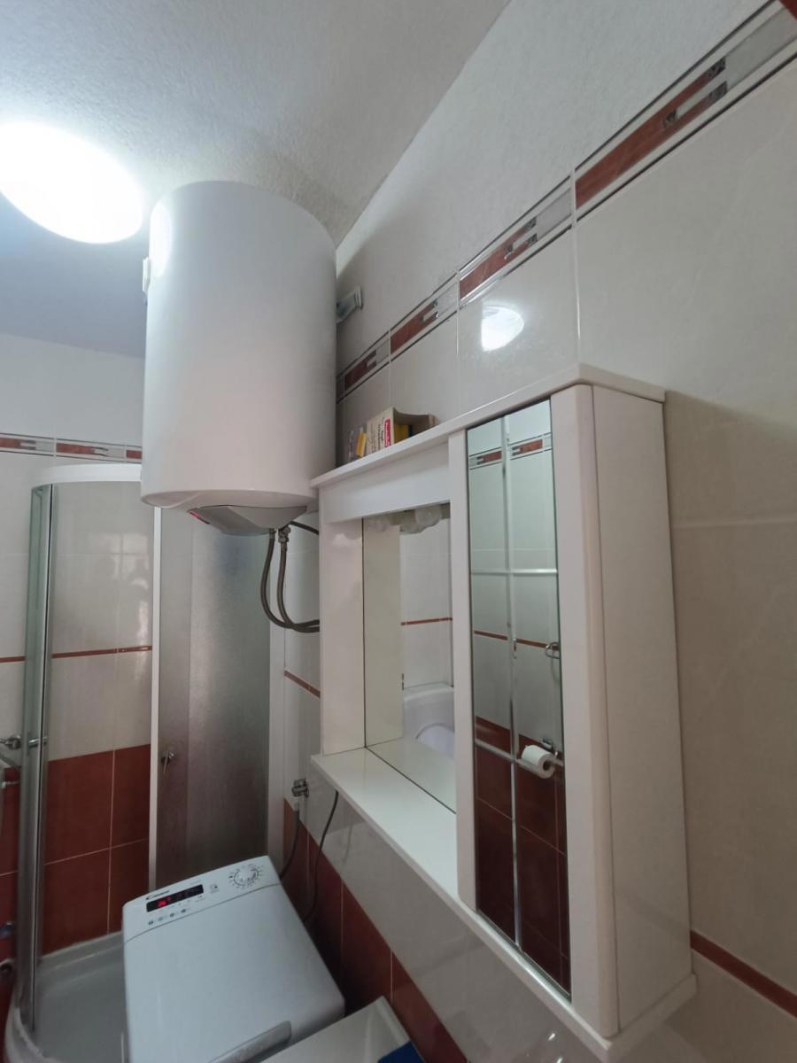 Apartma 46 m² z balkonom in teraso – Palit, Rab