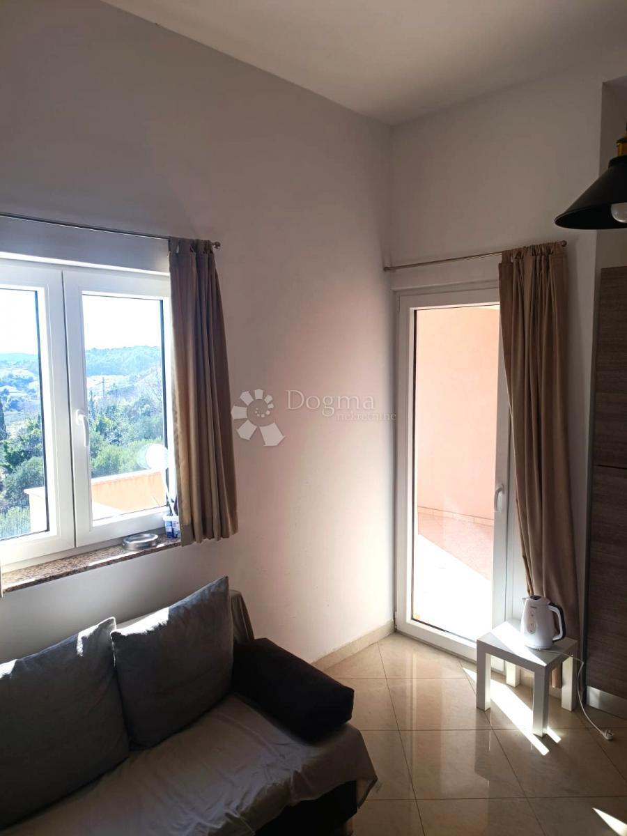 Apartma 46 m² z balkonom in teraso – Palit, Rab