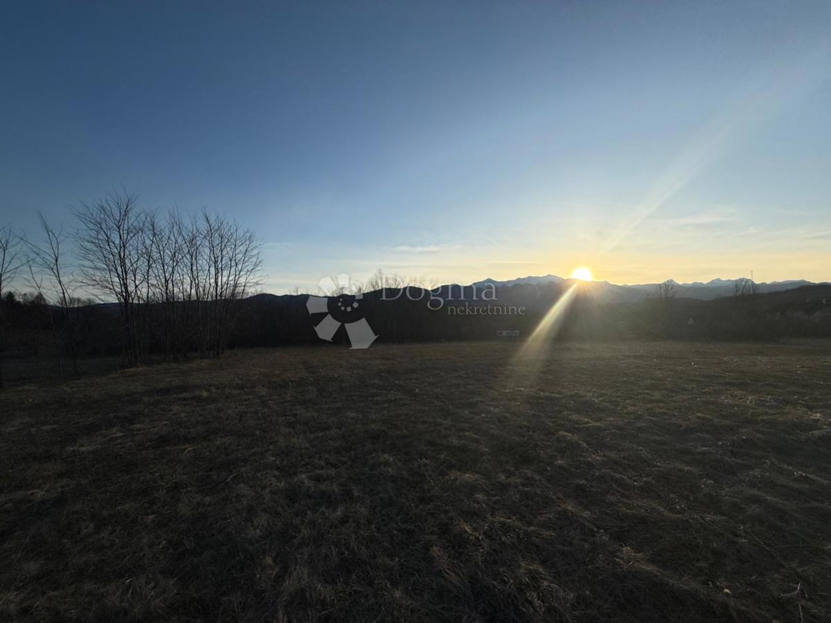 Zazidljivo zemljišče Lovinac, 5.280m2