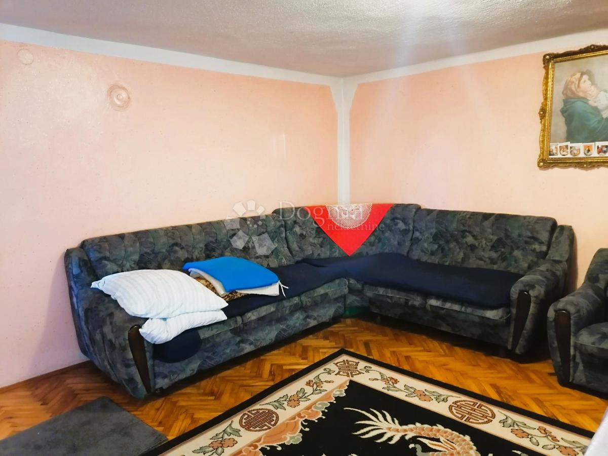 Hiša Prekno, Vidovec, 200m2