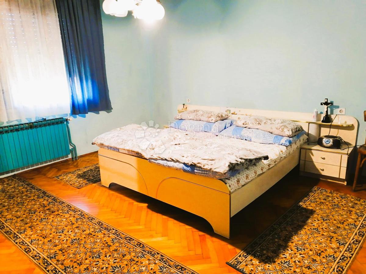 Hiša Prekno, Vidovec, 200m2