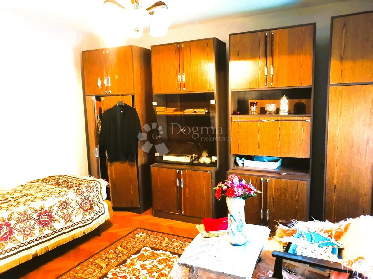 Hiša Prekno, Vidovec, 200m2