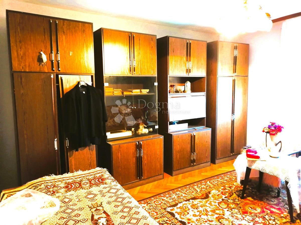 Hiša Prekno, Vidovec, 200m2